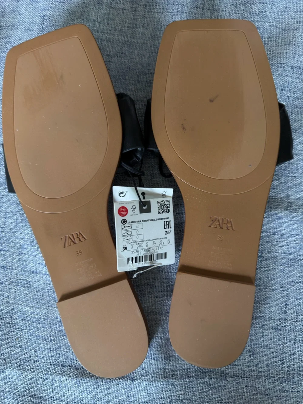 NWT Zara Black Chain Slide Sandals Size 39 US 8-8.5 Chunky Chain Square Toe - Picture 2 of 3
